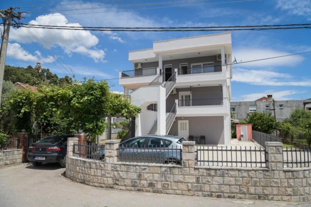 Apartments Tila Trebinje Luaran gambar