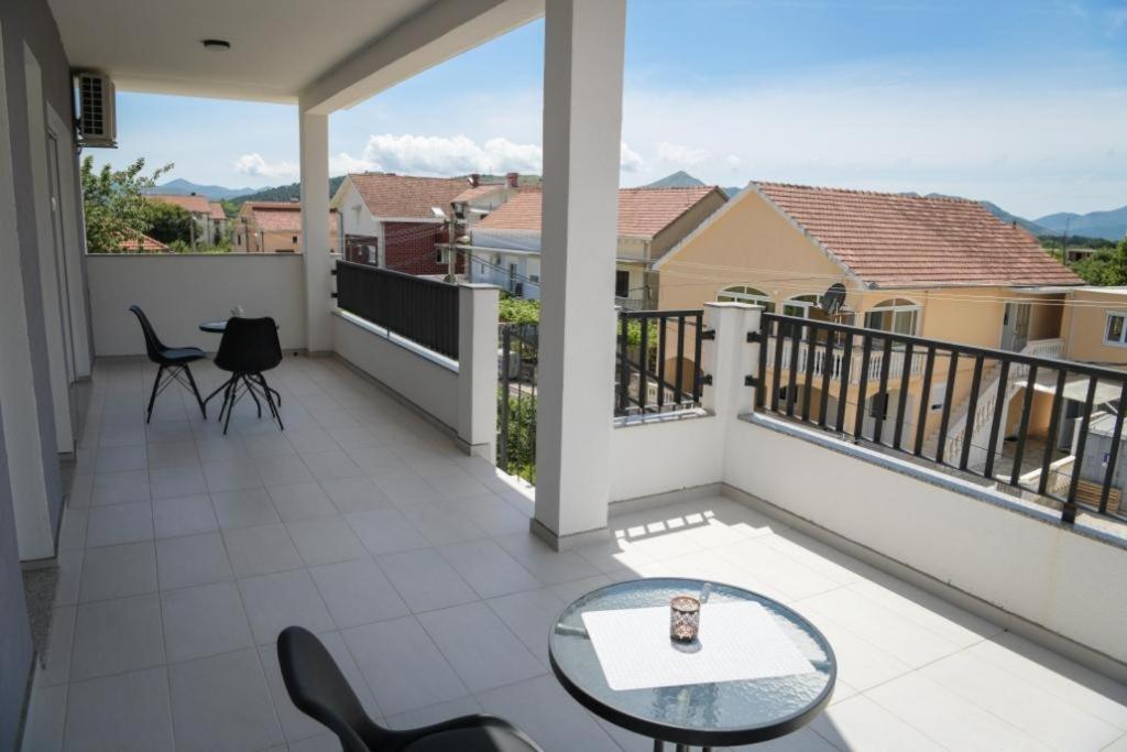 Apartments Tila Trebinje Luaran gambar